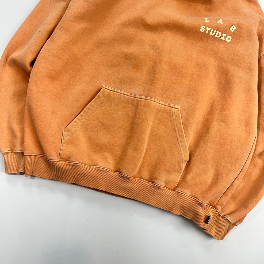 아이앱스튜디오 피그먼트 후드 오렌지 상품이미지3