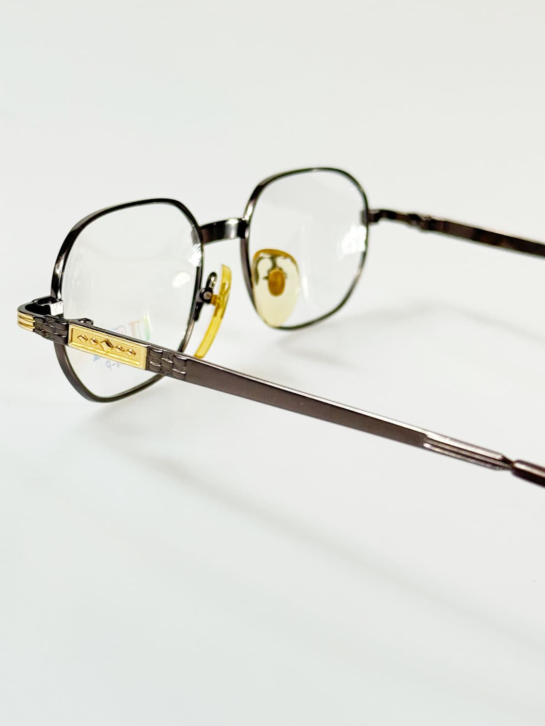 90s ULTRA 건메탈 골드 티타늄 슬림스퀘어 빈티지 안경 상품이미지4
