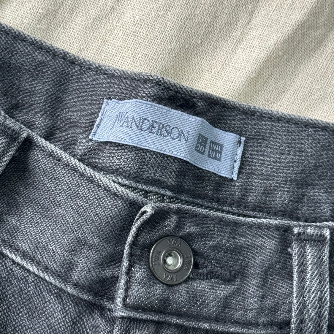 유니클로 jw앤더슨 흑청 자수 데님팬츠 76.5(29) 상품이미지6
