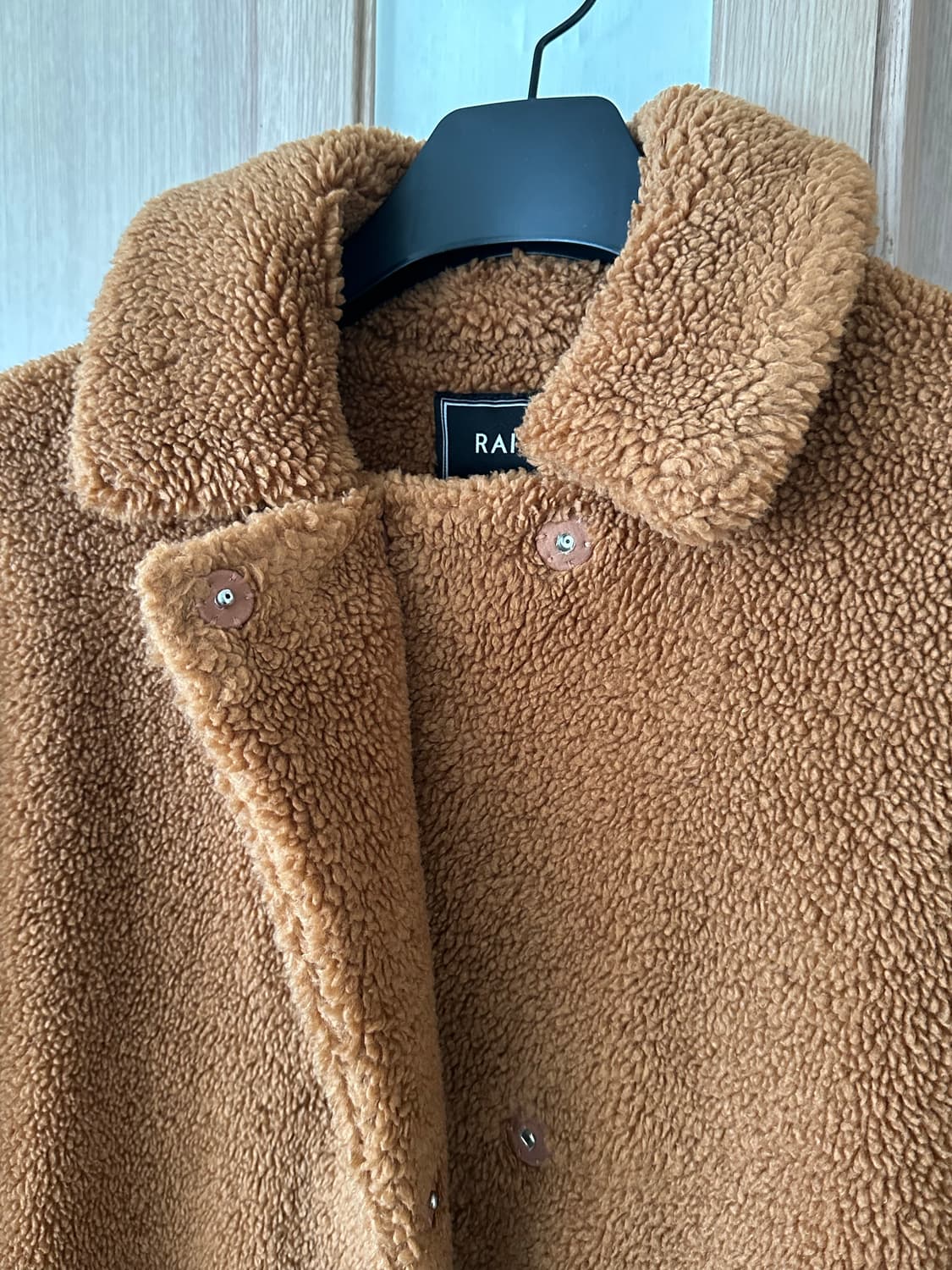 RAIVE TEDDY BEAR COAT brown 뽀글이코트 상품이미지4