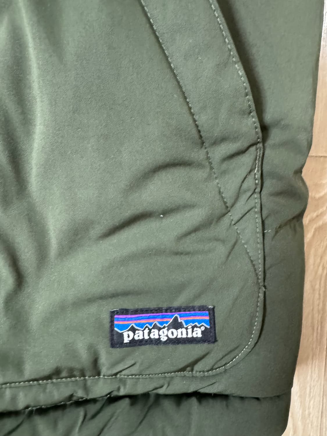 XL 파타고니아 리버시블 비비 다운 베스트 그린 상품이미지2