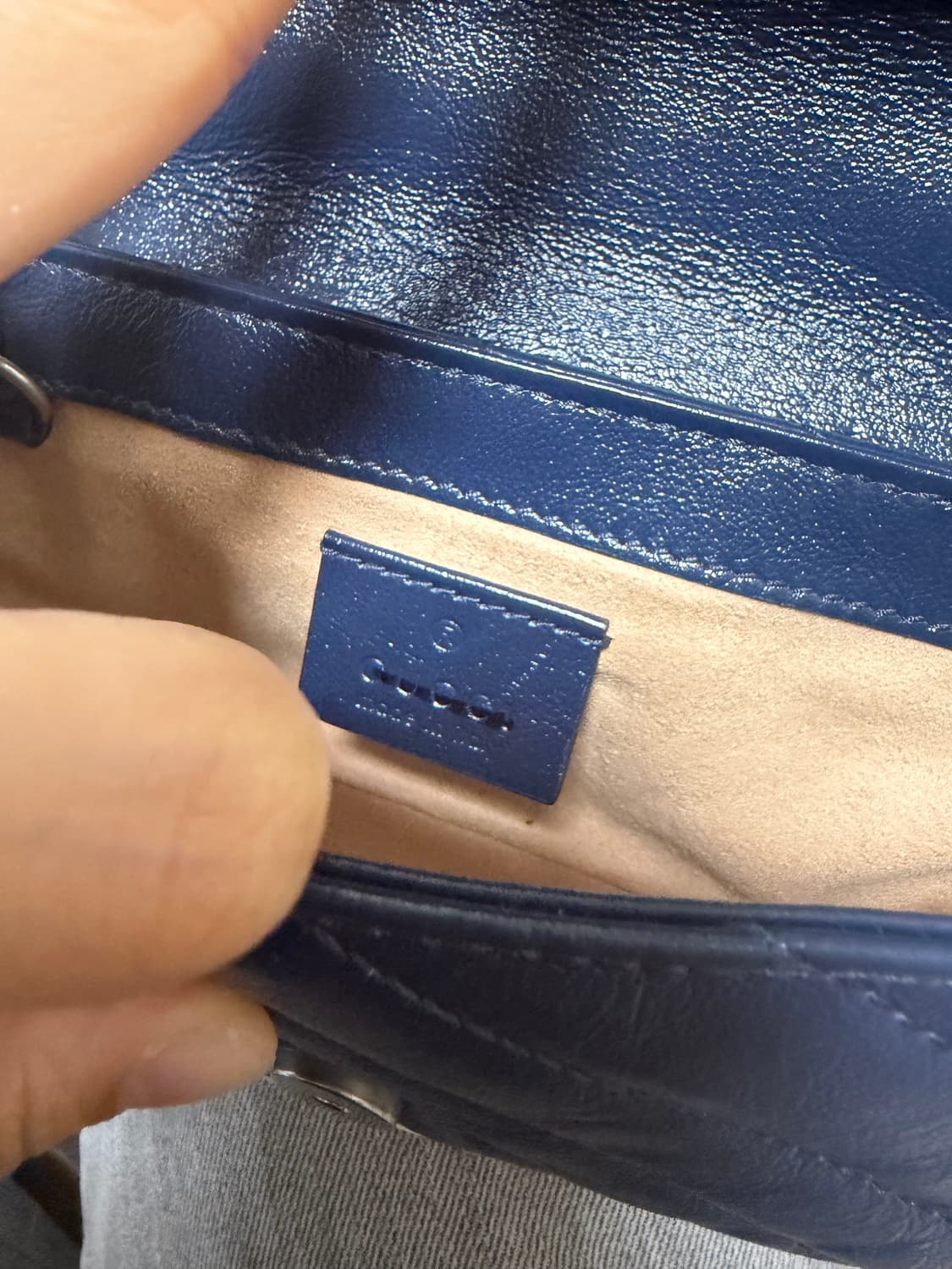 구찌 마몬트가방 마틀라쎄 체인 미니백 네이비 상품이미지8