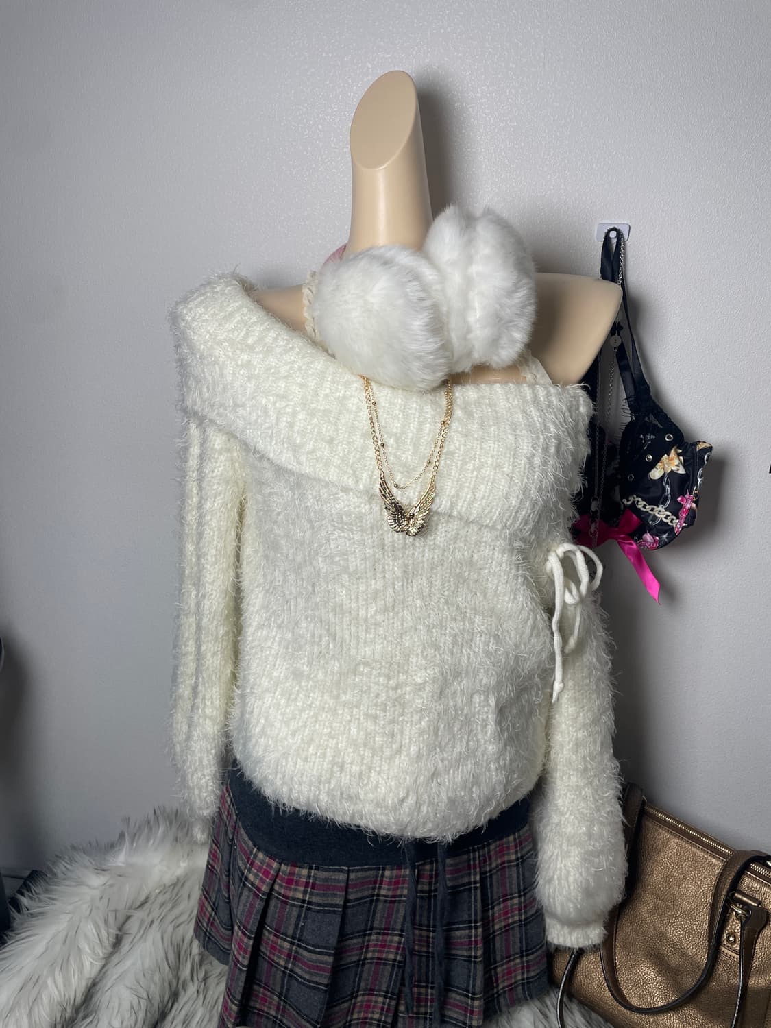 빈티지 화이트 오프숄더 아일렛 니트 상품이미지4