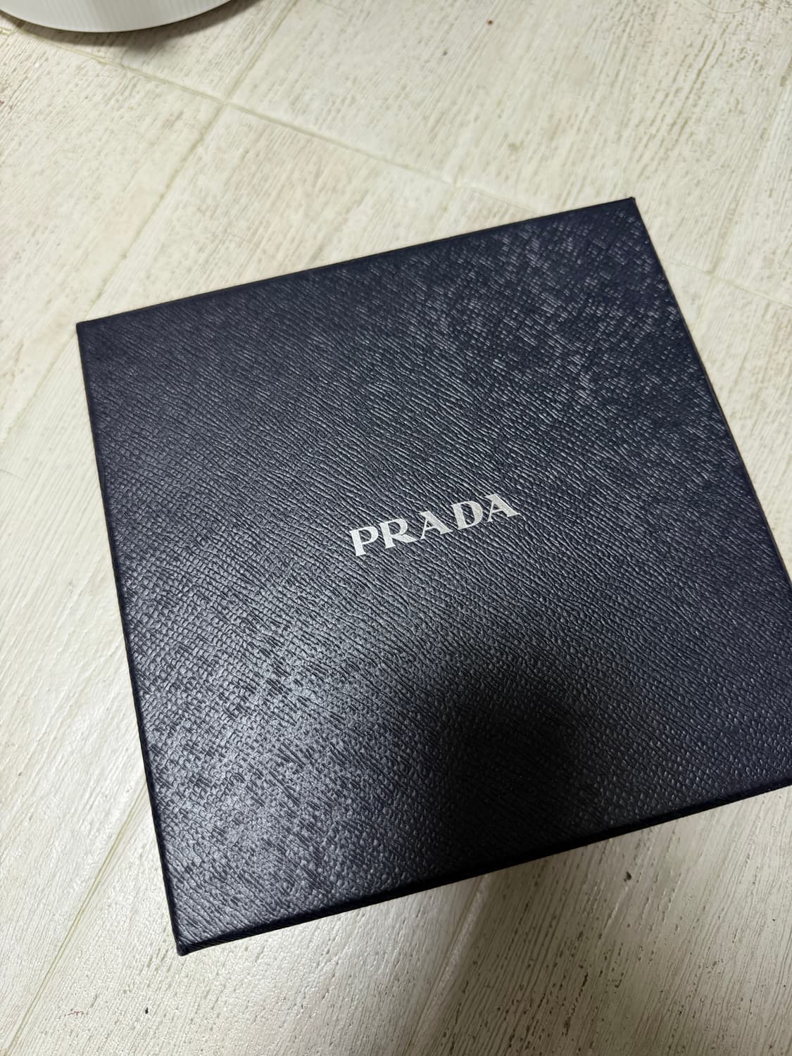 프라다 사피아노 가죽 미니 파우치 상품이미지8