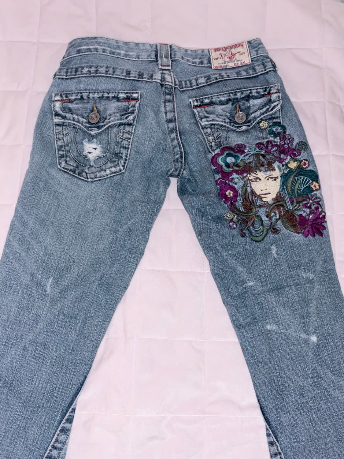 TrueReligion트루릴리젼 오리엔탈 백포켓 로우라이즈 부츠컷 청바지 상품이미지4