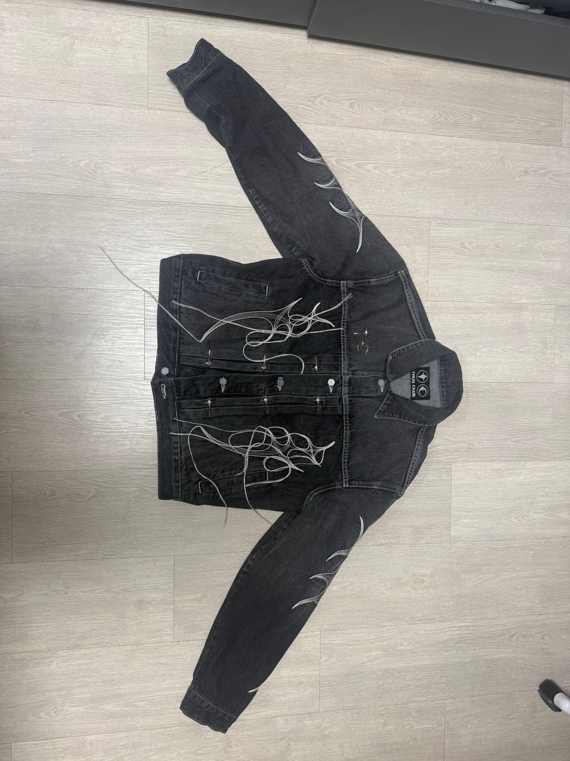떠그클럽 Tribal Tree Denim Jacket 상품이미지2