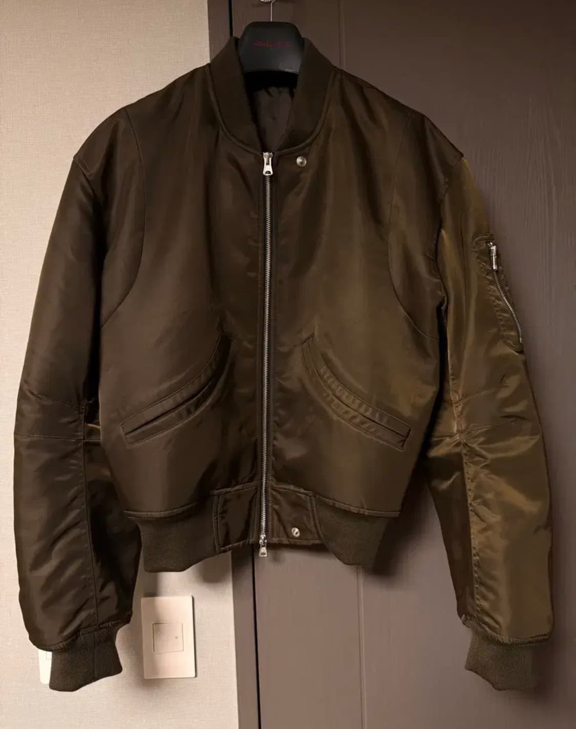 STU 라운드 포켓 봄버 브라운 상품이미지1