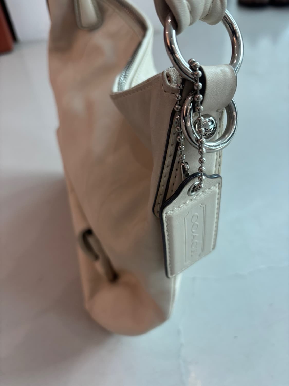 Old Coach Leather Bag 상품이미지5