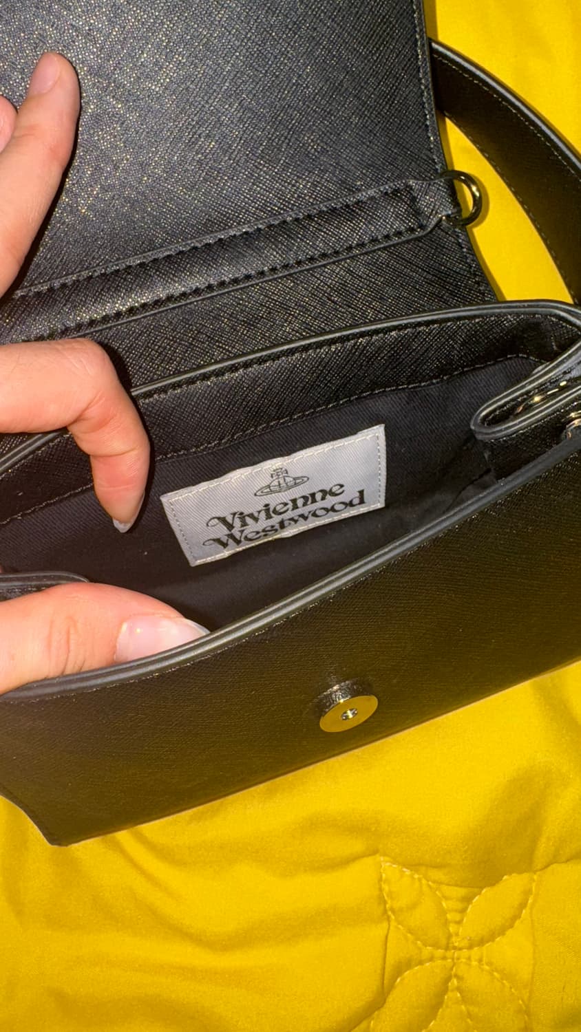 비비안 헤이즐 스몰 토트백 블랙 판매합니다 상품이미지5