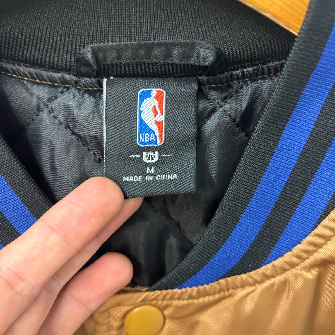 NBA 필라델피아 76ers 브라운 바시티 자켓 M 상품이미지7