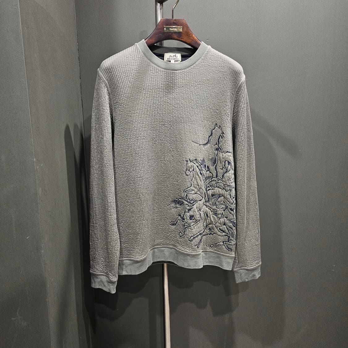 에르메스 엠브로이더 홀스 슈 한정 에디션 맨투맨 상품이미지1