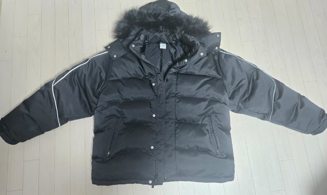 슈프림 조던 콜라보 패딩 상품이미지4