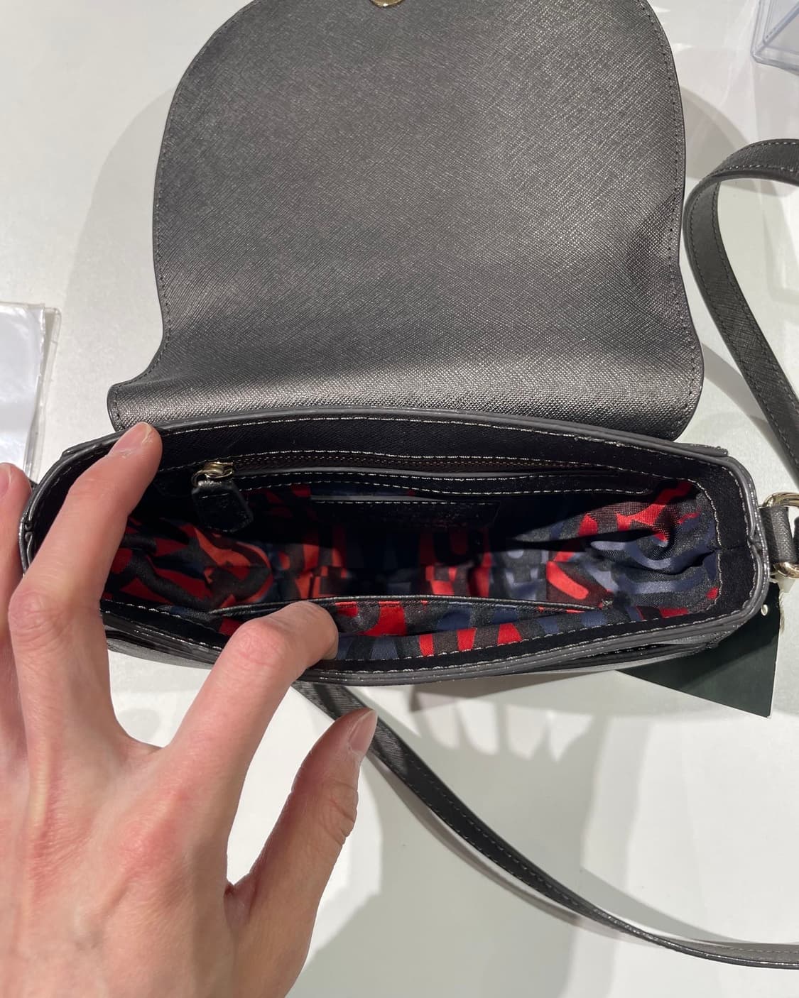 비비안 웨스트우드 사피아노 하프문 크로스백 상품이미지8