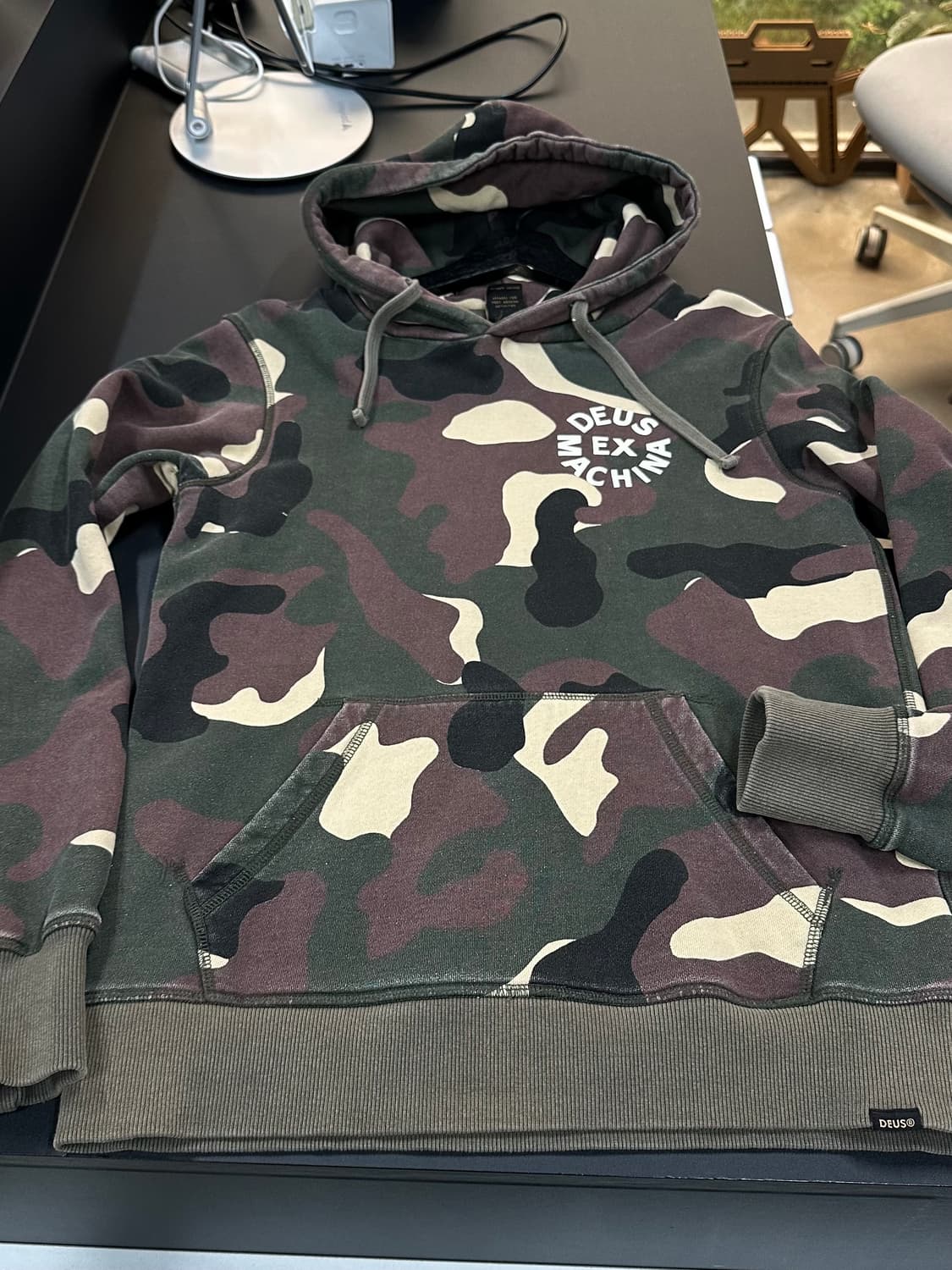 데우스 엑스마키나 카모 후드티 상품이미지4