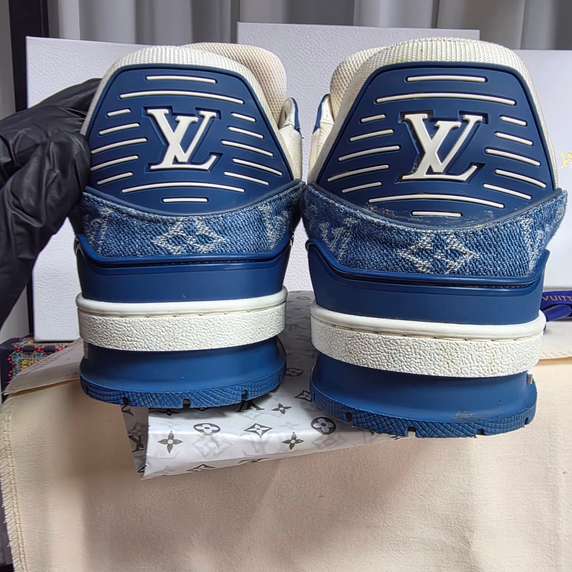 {클로젯}[8.5][풀구성]루이비통 LV트레이너 모노그램 데님 블루 상품이미지8