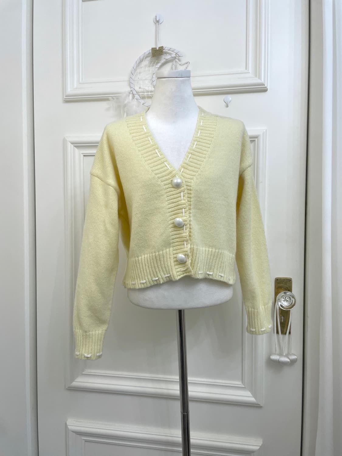 lemon stitch point pearl button warm car 상품이미지1