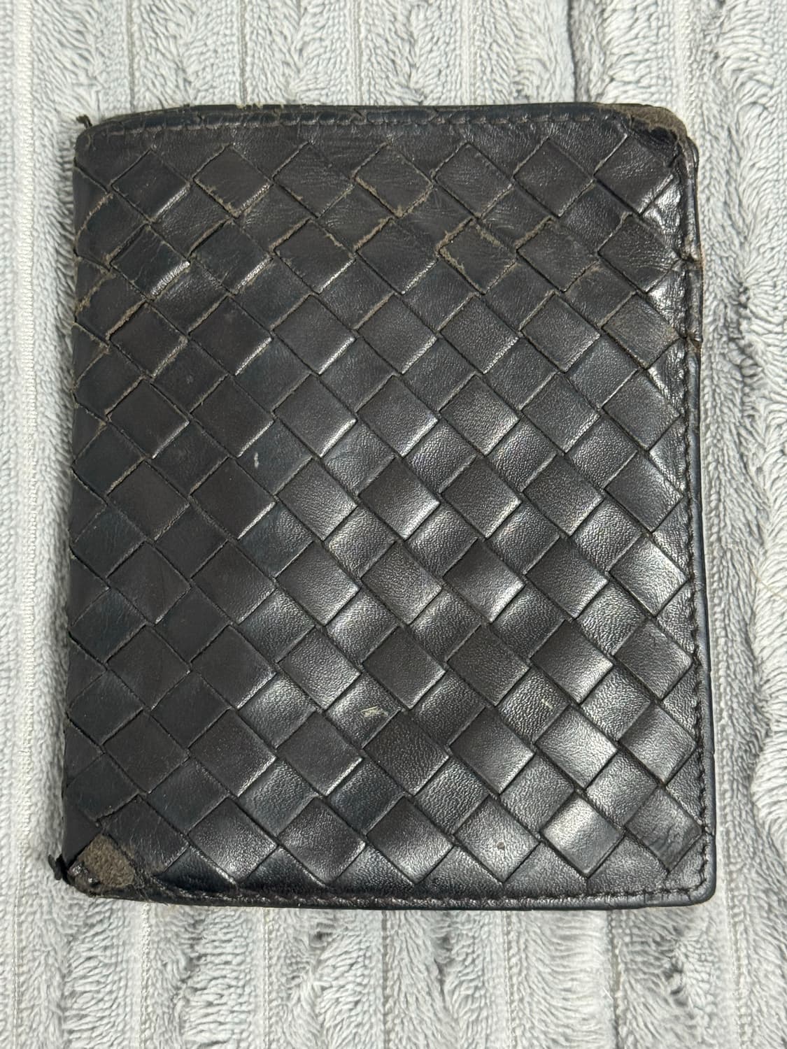 보테가베네타 인트레치아토 여권 지갑 상품이미지2