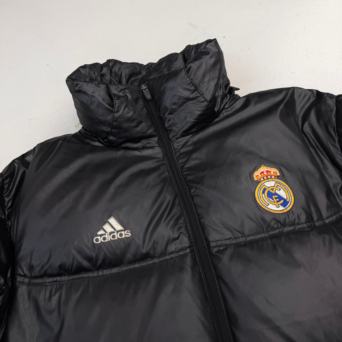 아디다스 00s 레알마드리드 하이넥 덕다운 푸퍼 패딩 상품이미지3