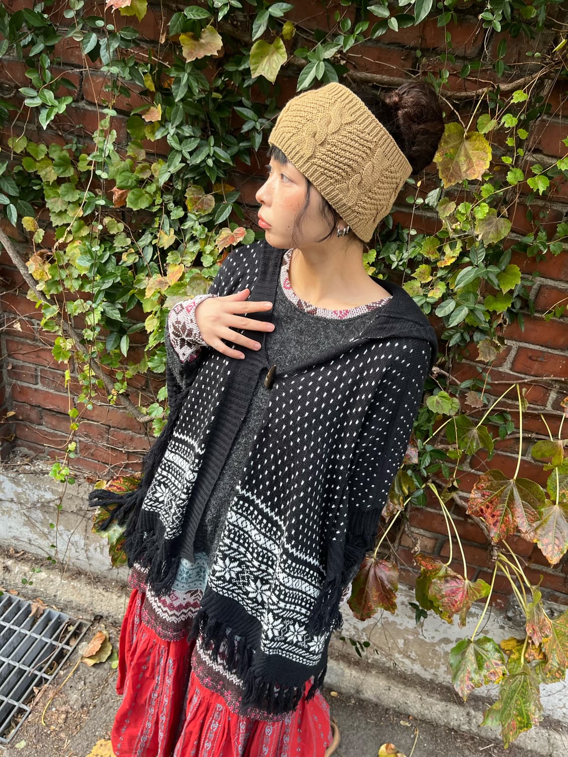 블랙 눈꽃 패턴 니트 후드 케이프 상품이미지3