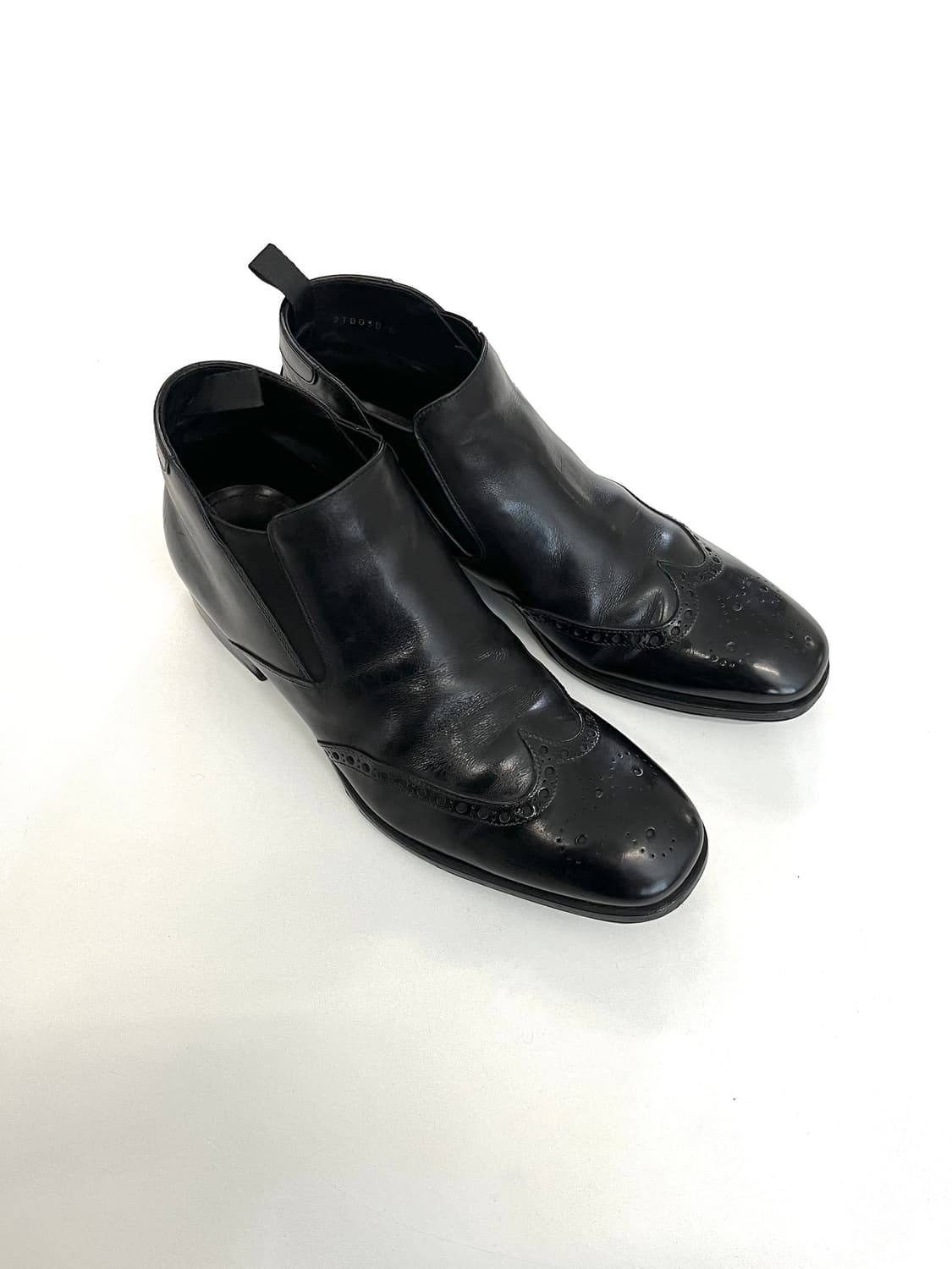 프라다 레더 윙팁 드레스 부츠 상품이미지1