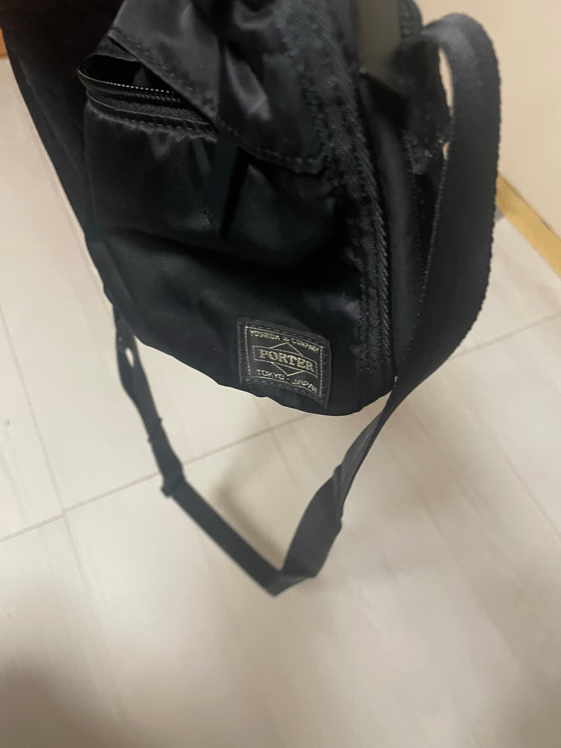 포터 프레임 숄더백 PORTER FRAME SHOULDER BAG 상품이미지6