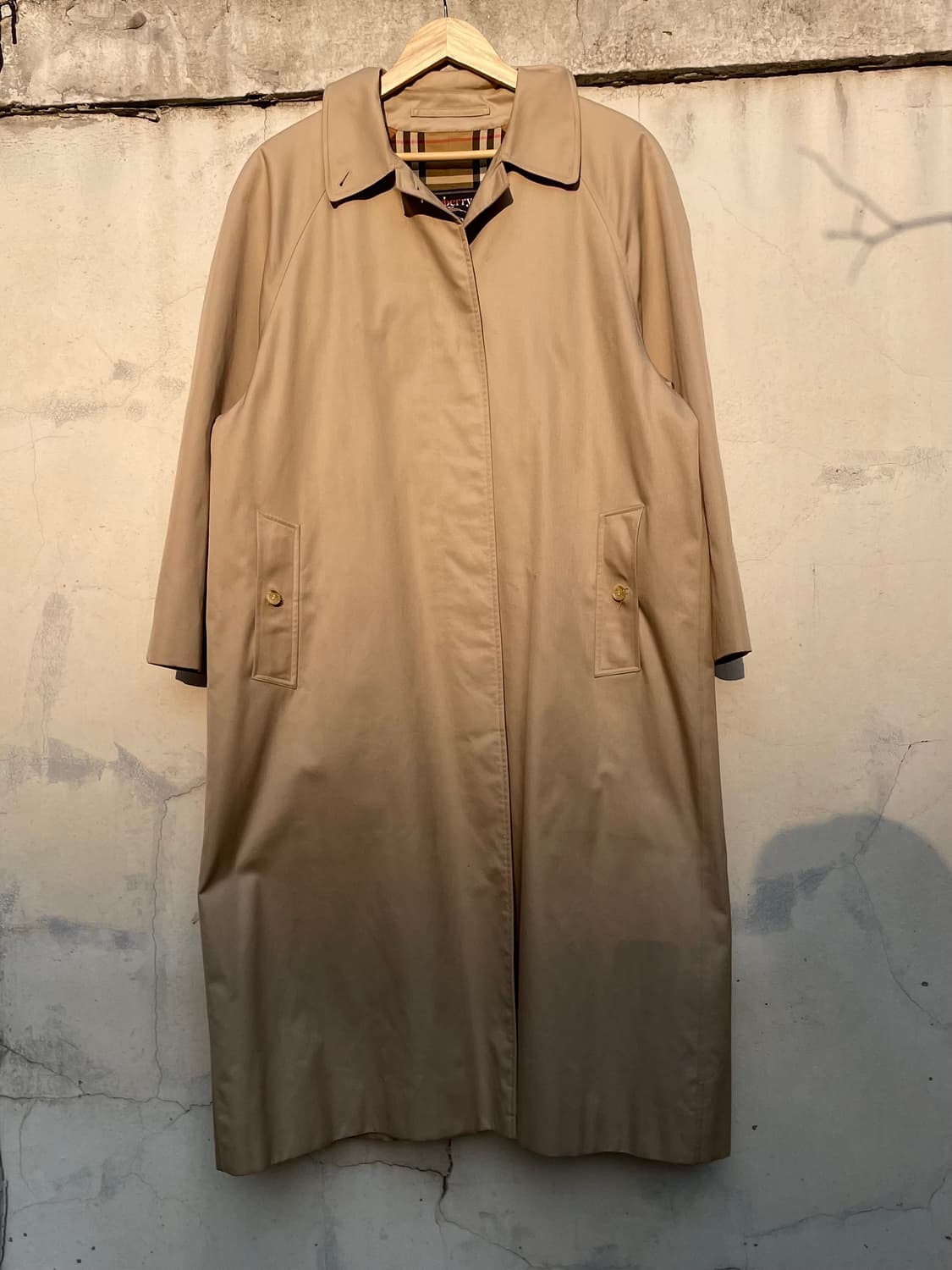 Burberrys Beige Balmacaan Coat  상품이미지1