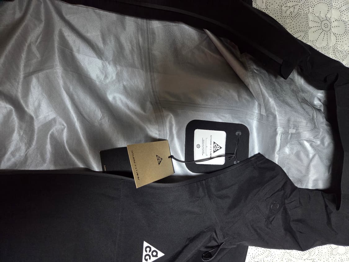 Acg 미저리릿지 바람막이 l 상품이미지4