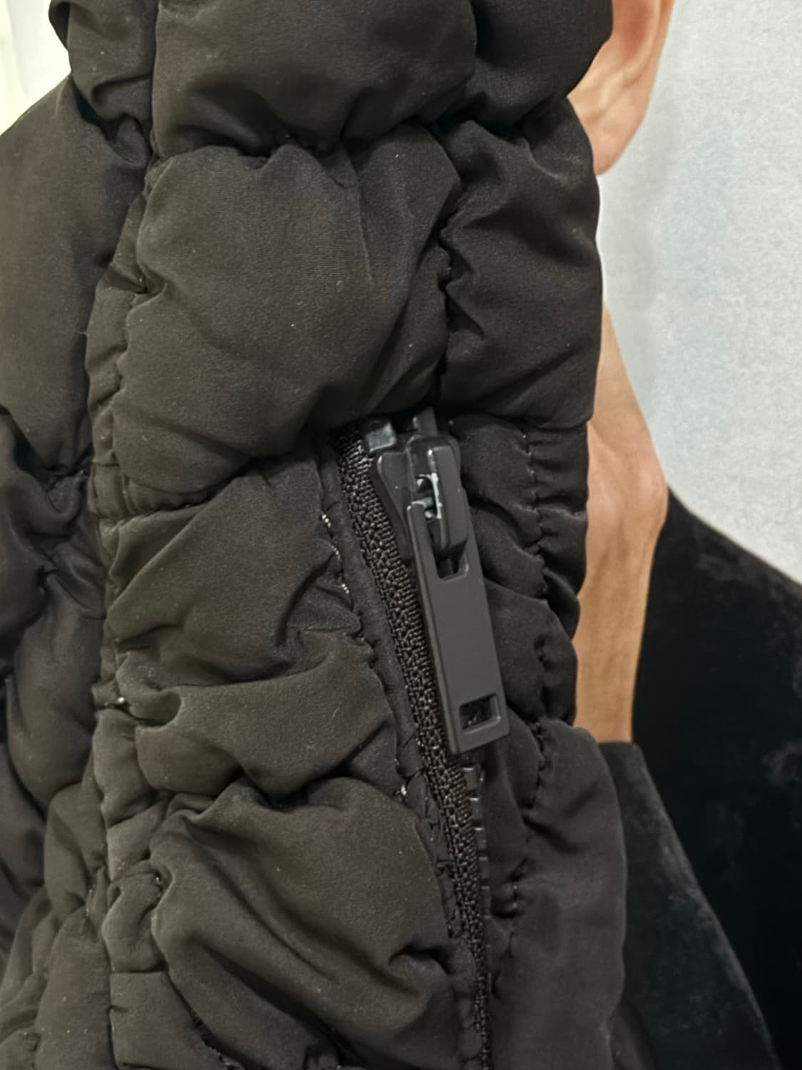 Cos 오버사이즈 퀼팅백 / 구름백 다크브라운 상품이미지3