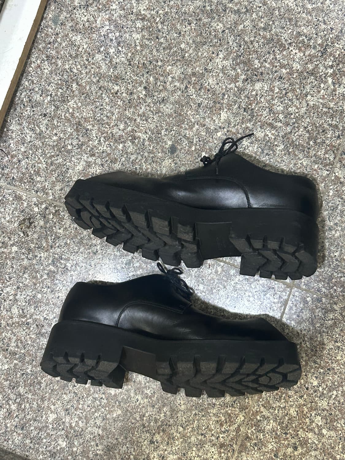 42) 발렌시아가 라이노 더비슈즈 상품이미지7