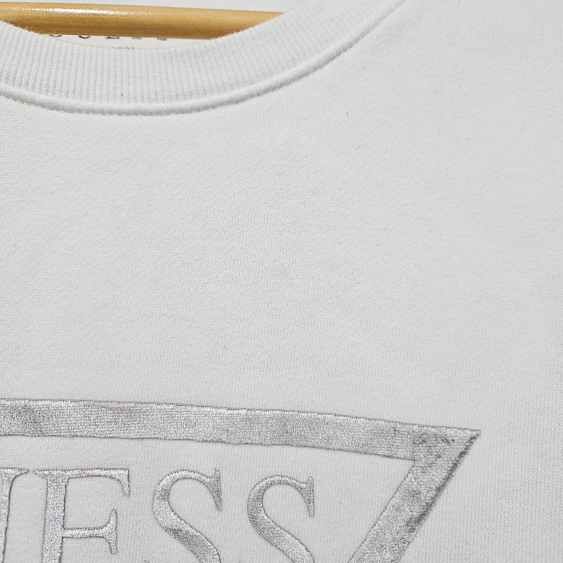 XL 게스 GUESS 화이트 기모 맨투맨 상품이미지5