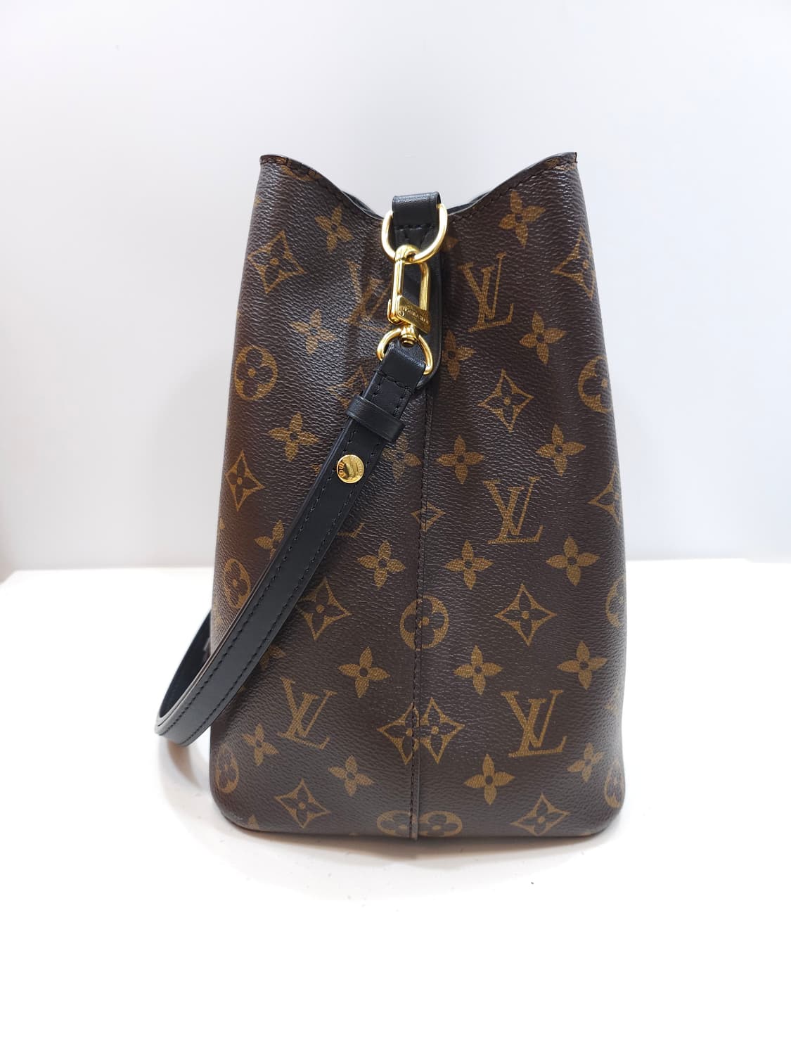 [정품] 루이비통 네오노에 MM 모노그램 블랙 M44020 상품이미지3