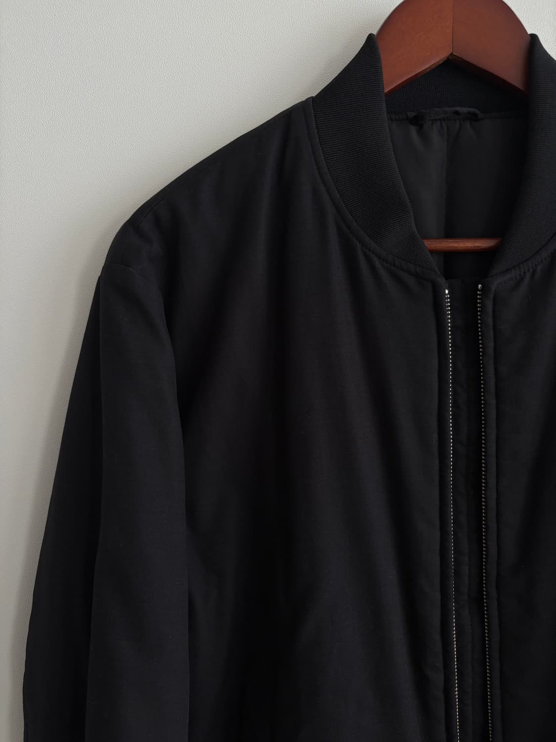 COS 코스 남자 블랙 봄버 패딩 자켓(S) 상품이미지4