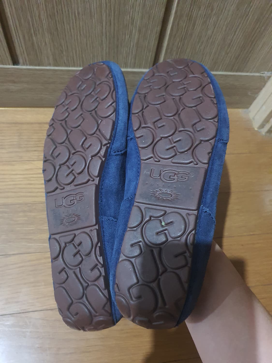어그 ugg 테슬 모카신 270 상품이미지5