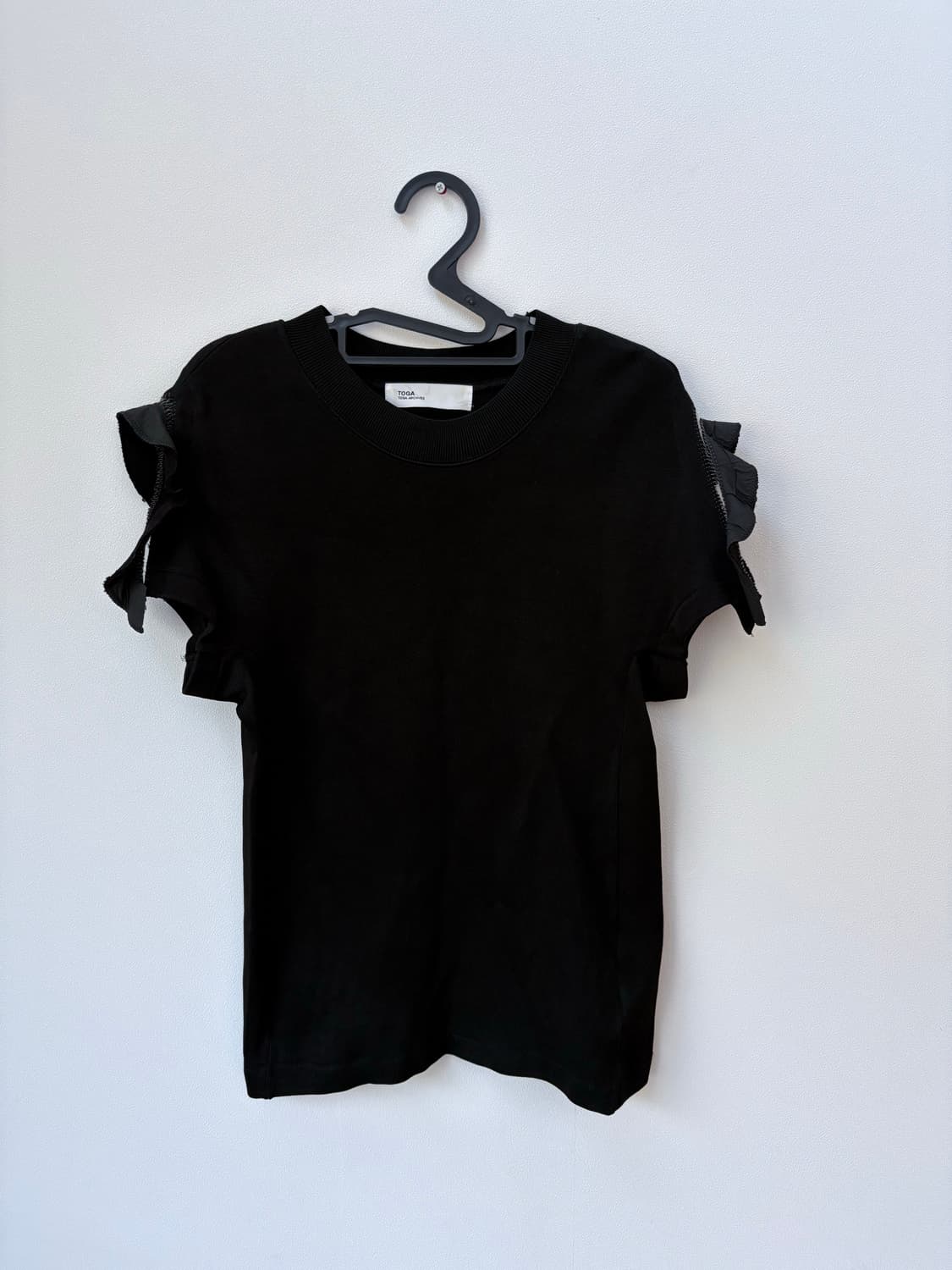 TOGA 토가 러플 니트 반팔 상품이미지1