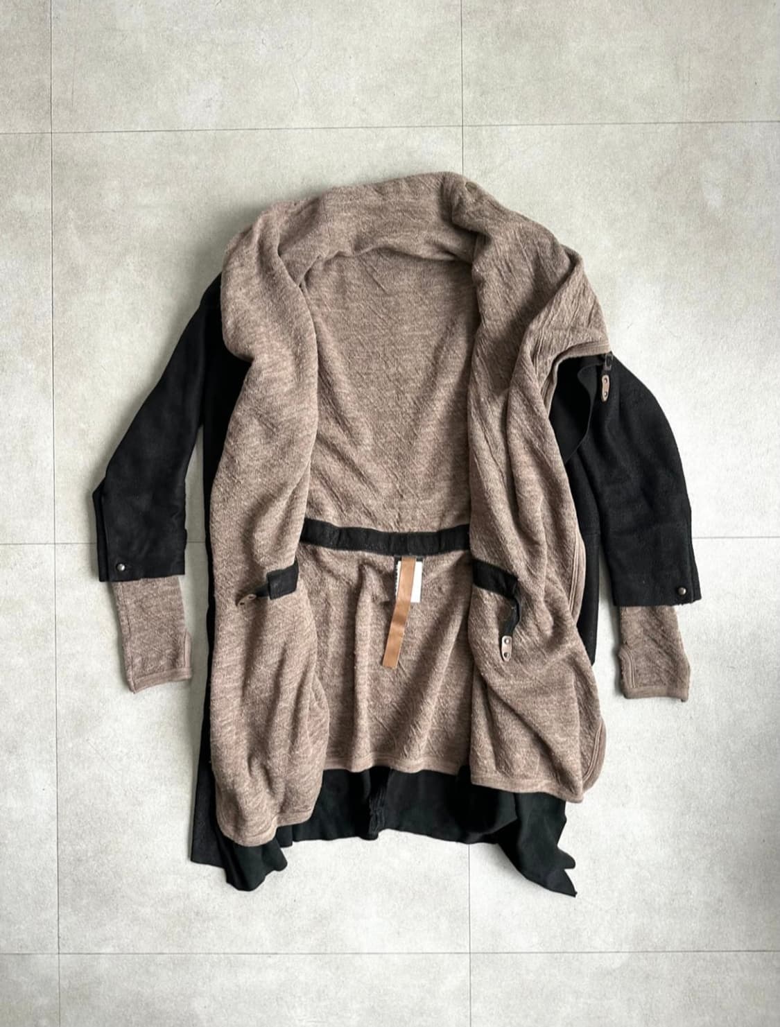 아이작 세럼 디어스킨 드레이프 레더 자켓 상품이미지4