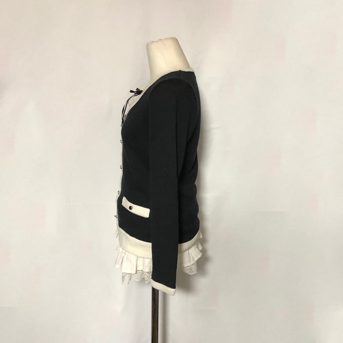 리본 로걀 블라우스 탑  블랙 상품이미지7