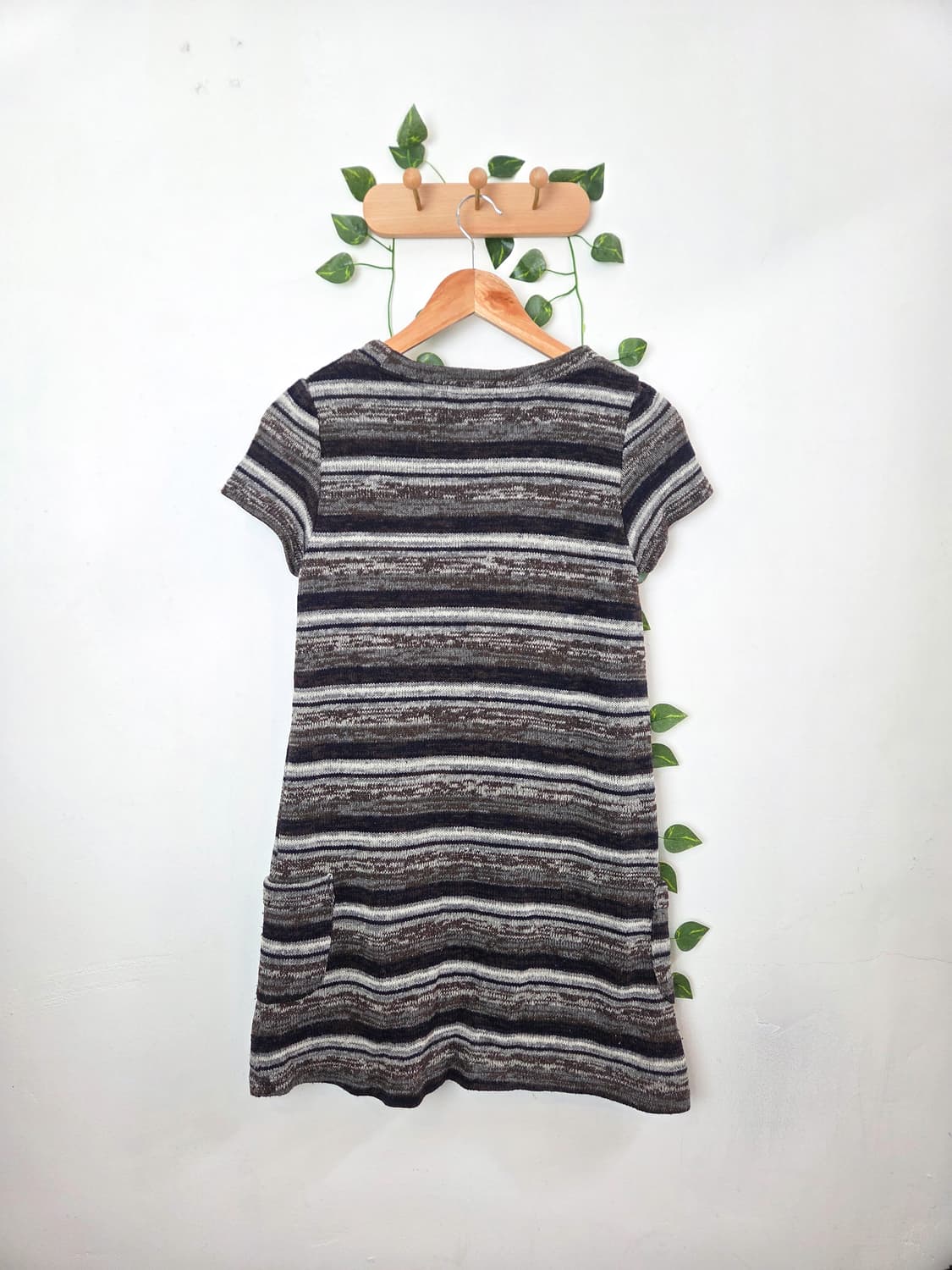 폼폼 패턴 니트 원피스 상품이미지4