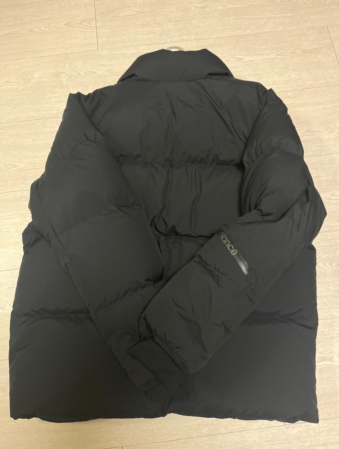 뉴발란스 액티브 구스 숏 다운 패딩 블랙/100 상품이미지3