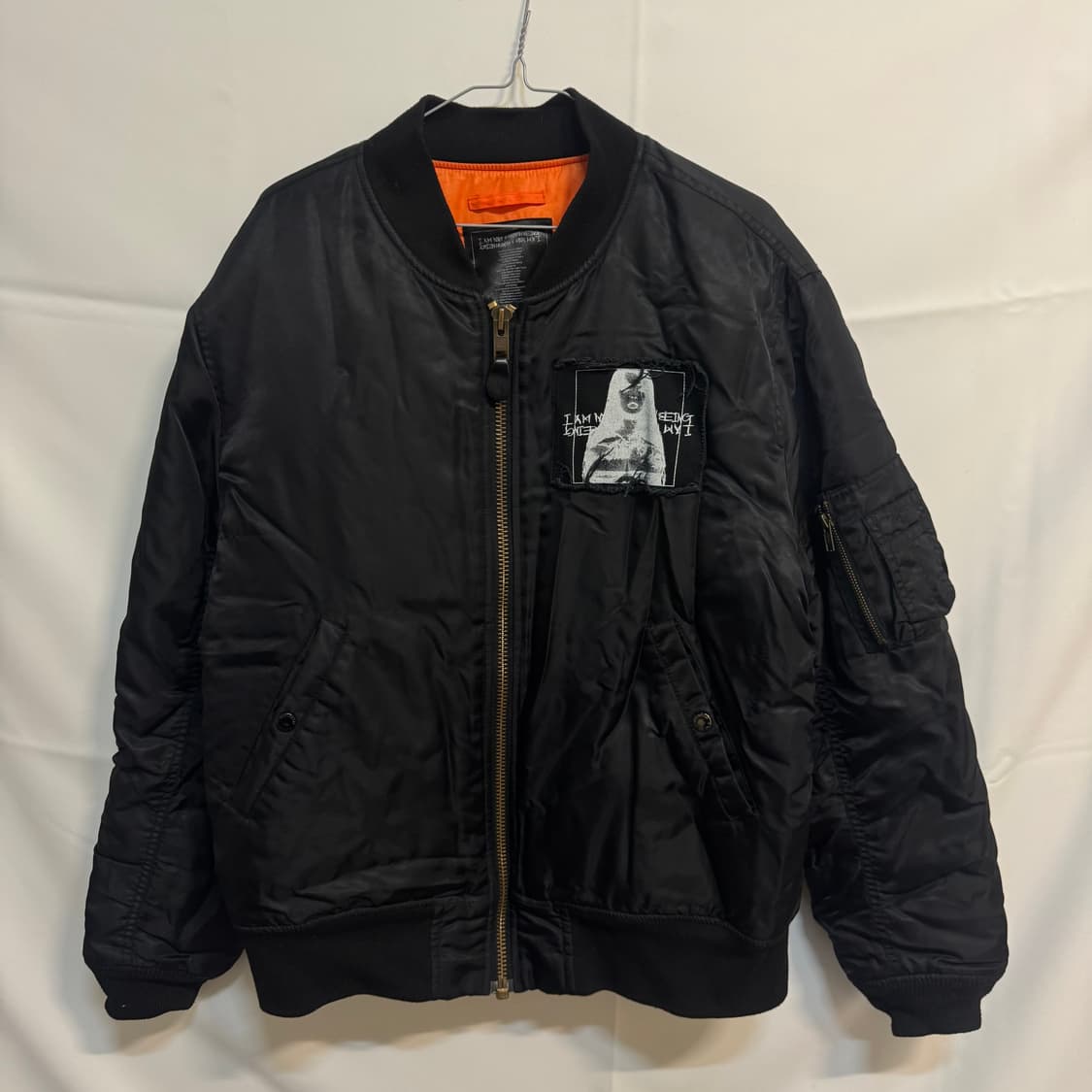 아이엠낫어휴먼비잉 백프린팅 항공점퍼 상품이미지1