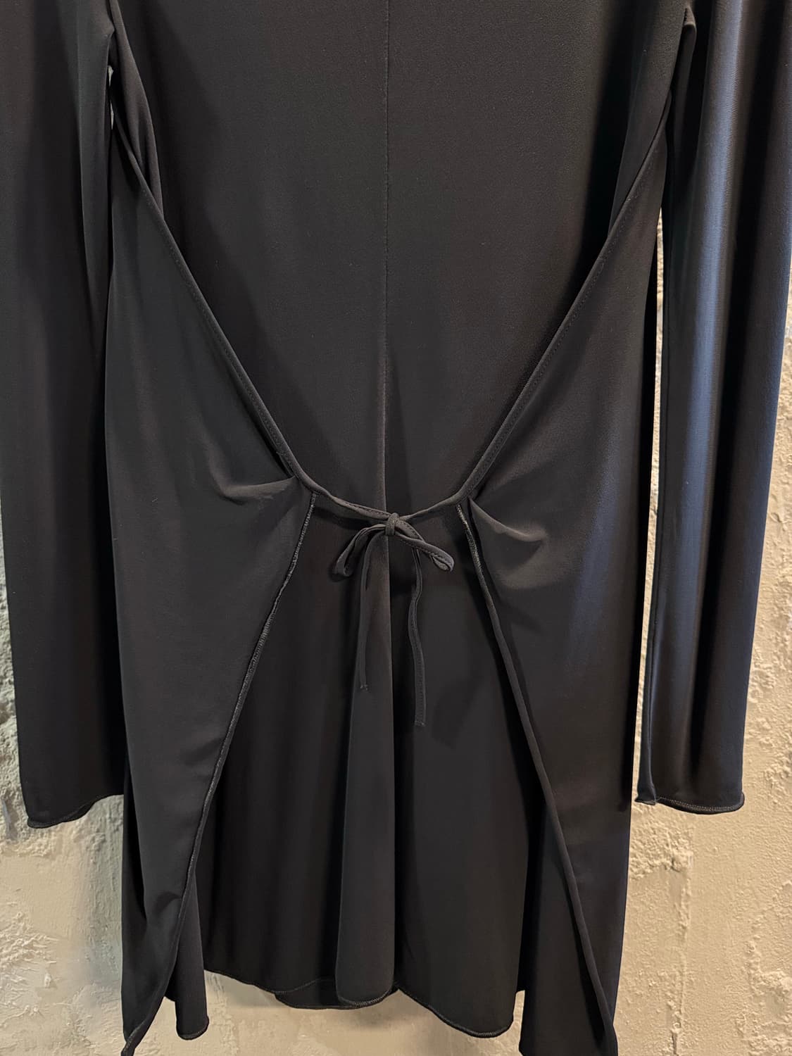 아르마니 꼴레지오니 ARMANI 백오픈 스트레치 원피스 블랙 40 상품이미지6