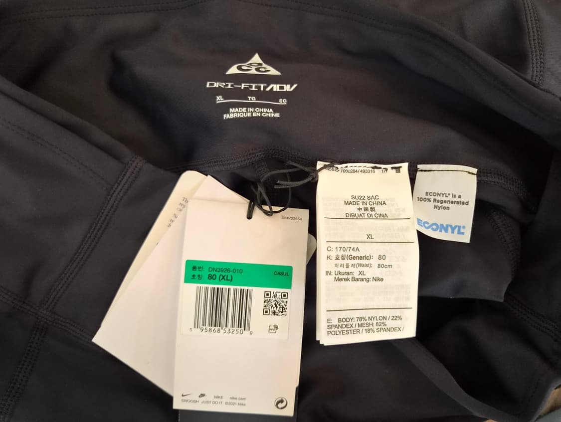 새제품)나이키 Nike ACG 여성 드라이핏 뉴 샌즈 미드라이즈 레깅스 상품이미지5