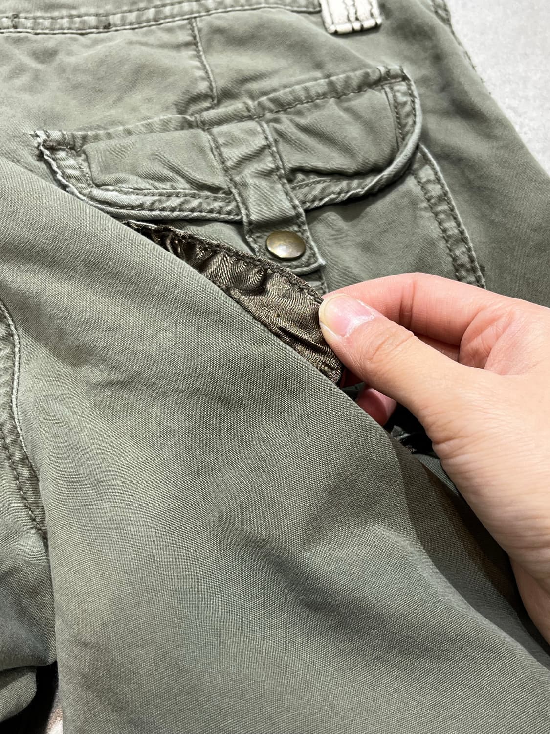 일본 빈티지 카키 세미 부츠컷 카고 팬츠 상품이미지9