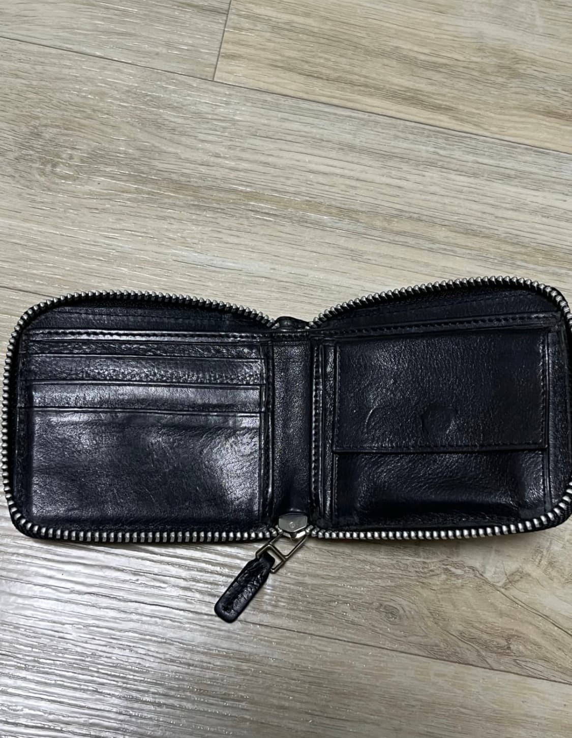 칼하트 가죽 지갑 상품이미지3