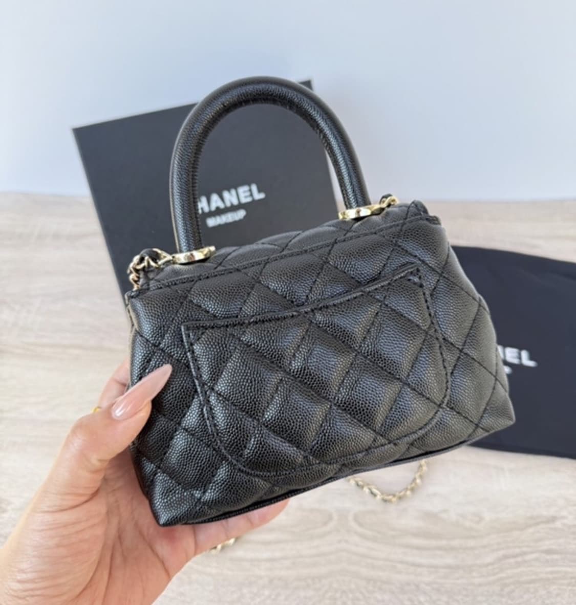 샤넬 뷰티 미니 토트 크로스백 상품이미지4