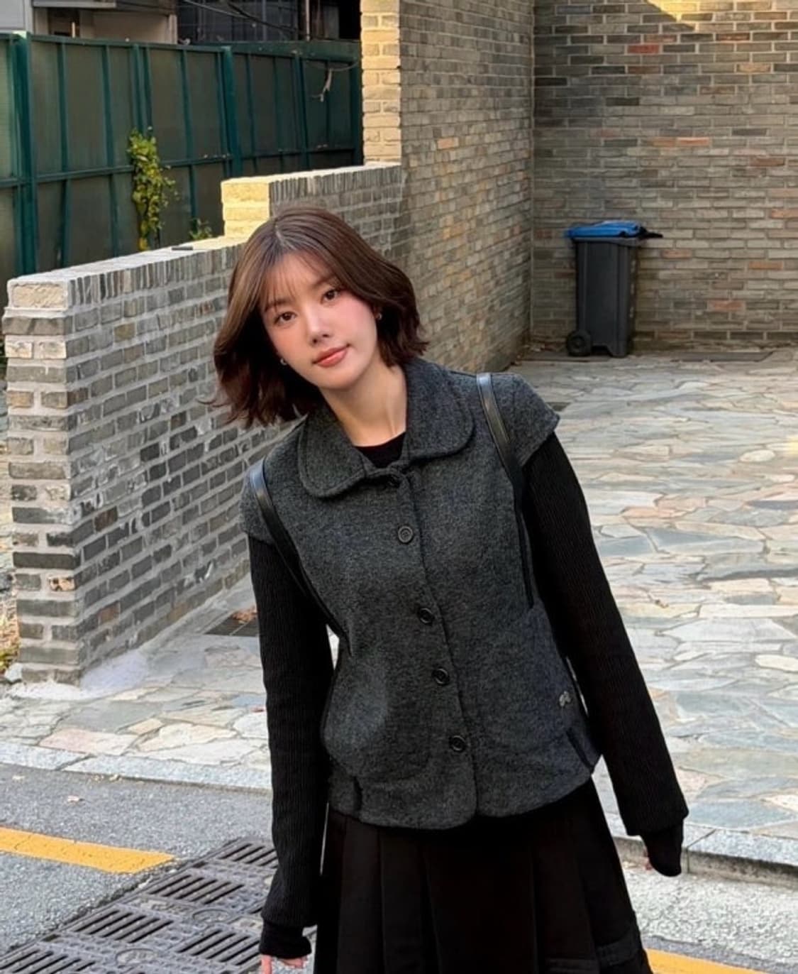 허그유어스킨 라운드 카라 니트 자켓 (차콜) 상품이미지2