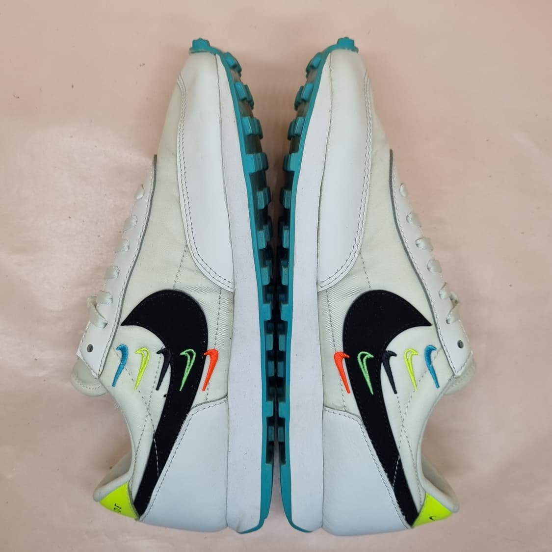 나이키 데이브레이크 SE 여성운동화240  상품이미지5