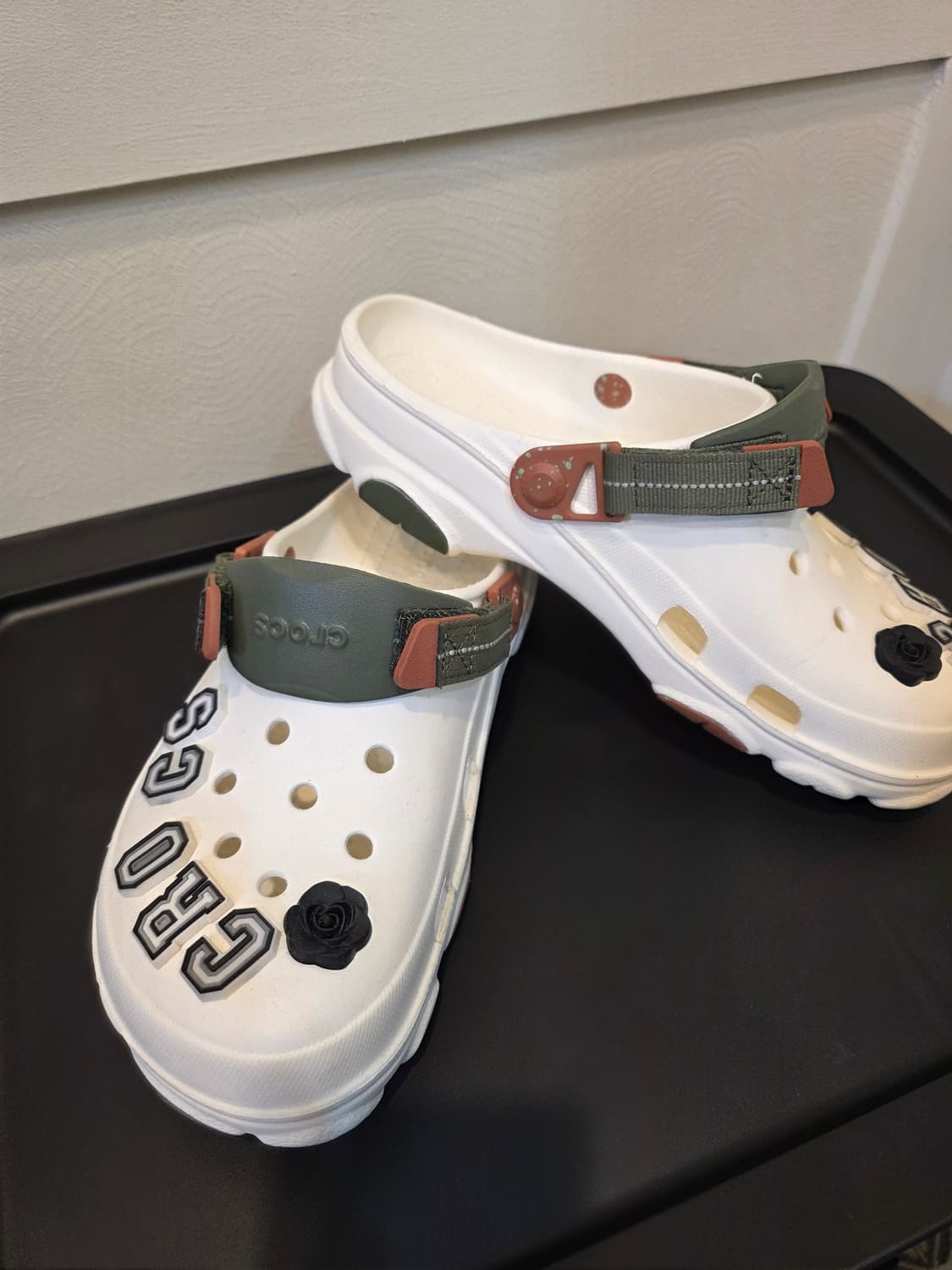크록스 화이트 클로그 샌들 상품이미지2