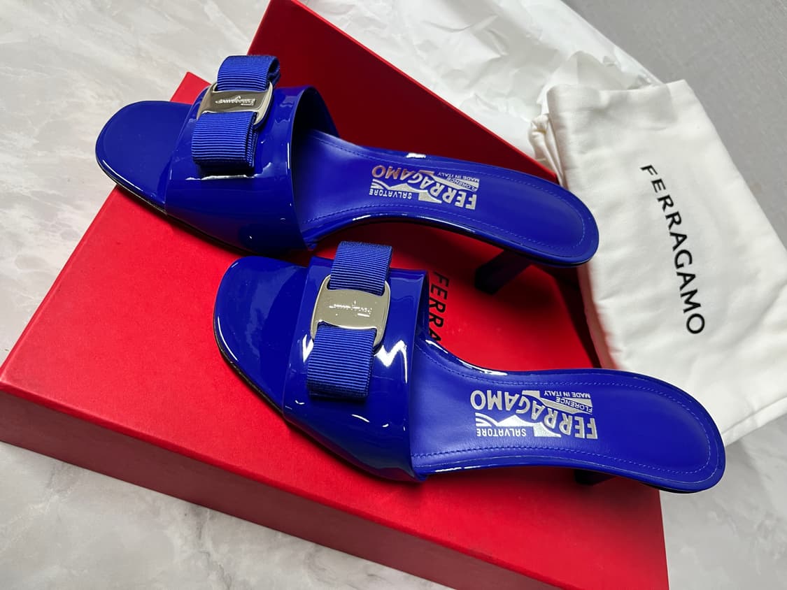 페라가모 블루 샌들 6 1/2사이즈 D볼 새상품 상품이미지2