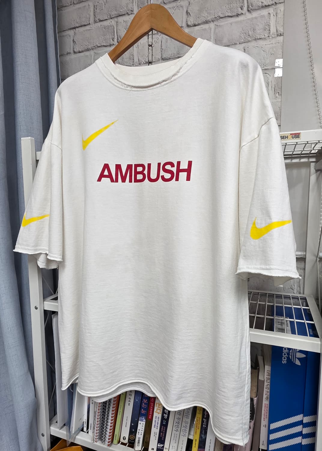 나이키 엠부쉬 남성 반팔티 M 오버핏 스우시 반팔티셔츠 MM90 상품이미지2