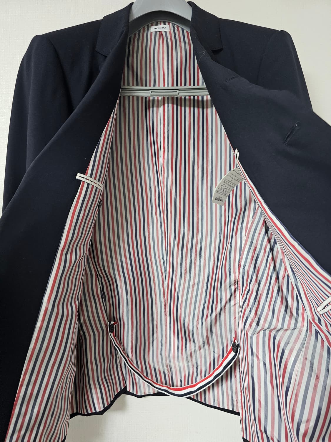 톰브라운 24fw 플레인위브 금장 울 자켓(2/정품/S급) 상품이미지2